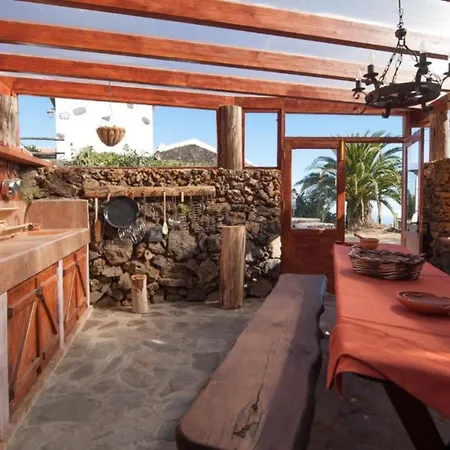 Casa Con Vistas Y Bbq En Un Entorno Acogedor Isora